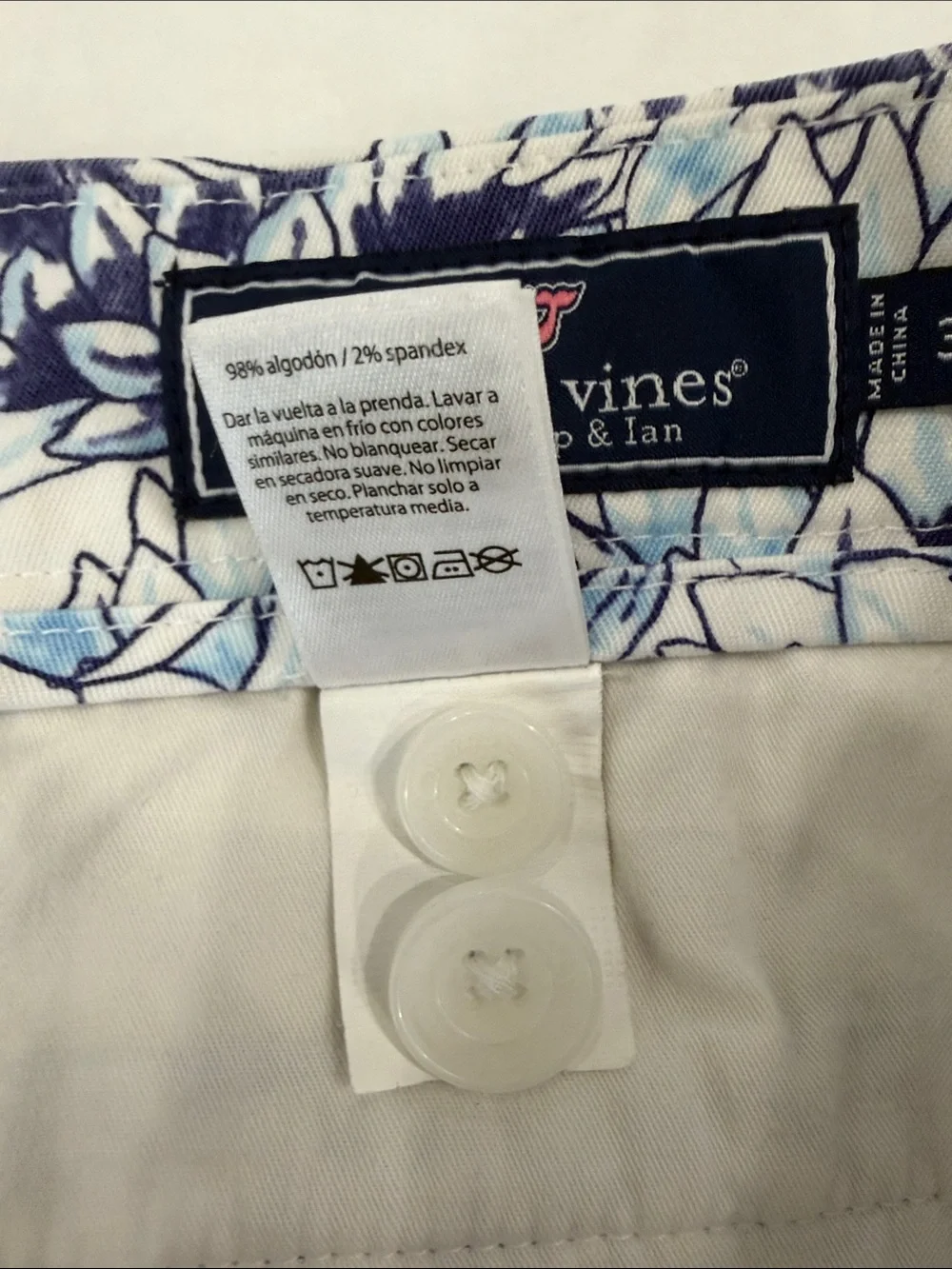 Vineyard Vines Navy & Light Blue Tropical Print Shorts Men’s Size 32 Cotton